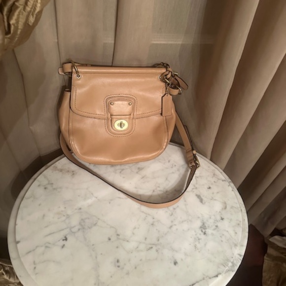 Beige Coach Willis Bag, Lightly Pre-Loved, Excellent Condition!!! - Picture 1 of 5